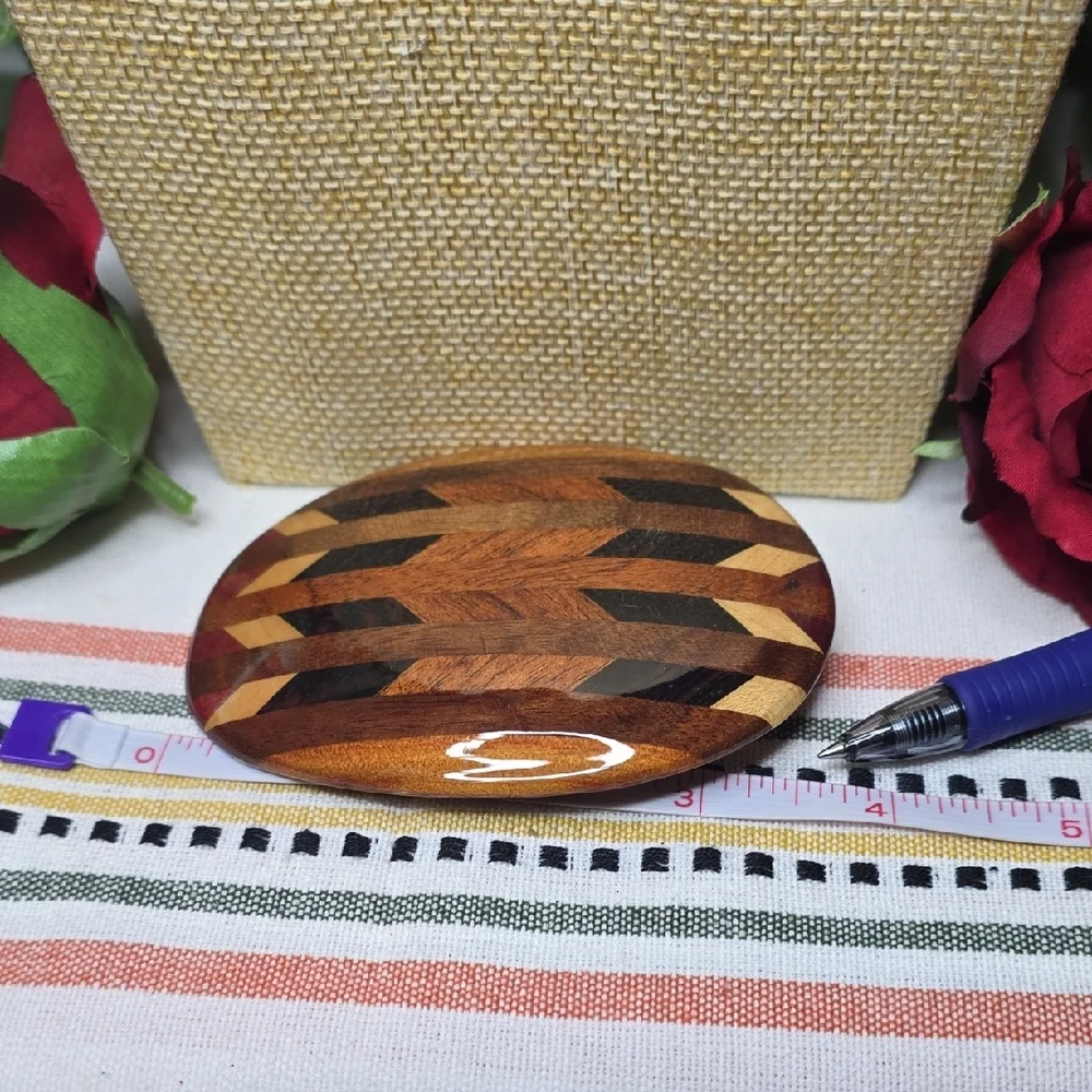 Vintage Handcrafted Wood Inlay Belt Buckle - Brown, Black, And Cream
